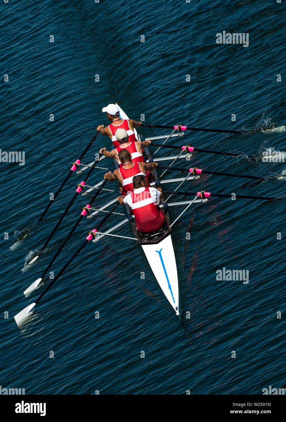 Uncoordinated Rowers Team four rowers in hi-res stock photography and images - Alamy