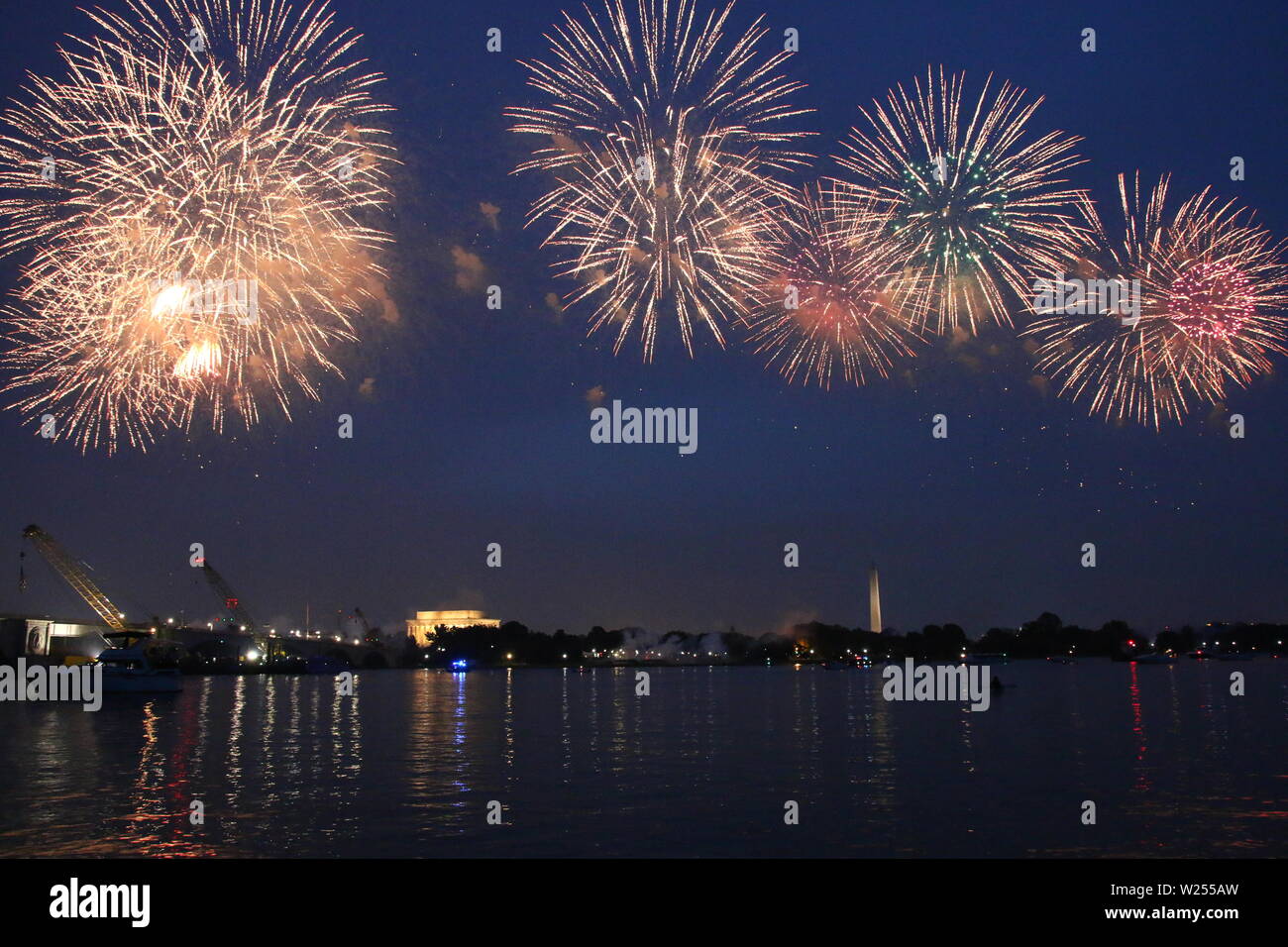 Phantom fireworks hires stock photography and images Alamy