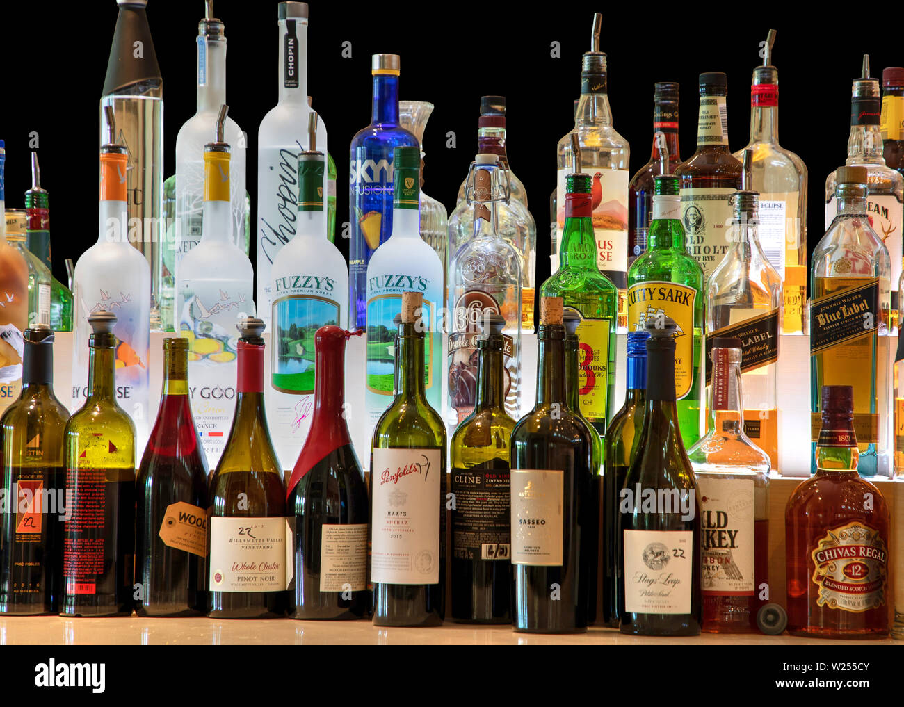 New York, New York, USA December 31, 2000 Bottles of liquor and wine