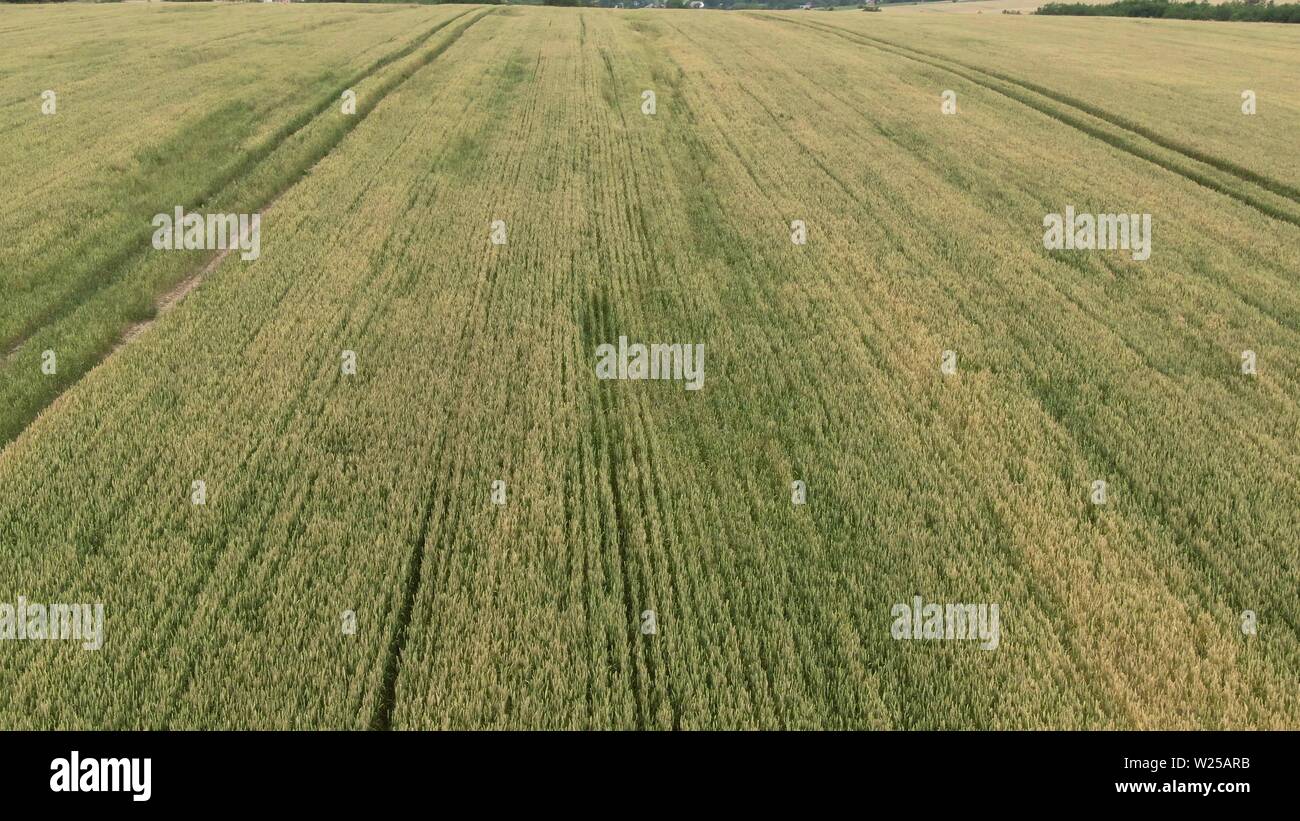 Drone footage farm land hi-res stock photography and images - Alamy