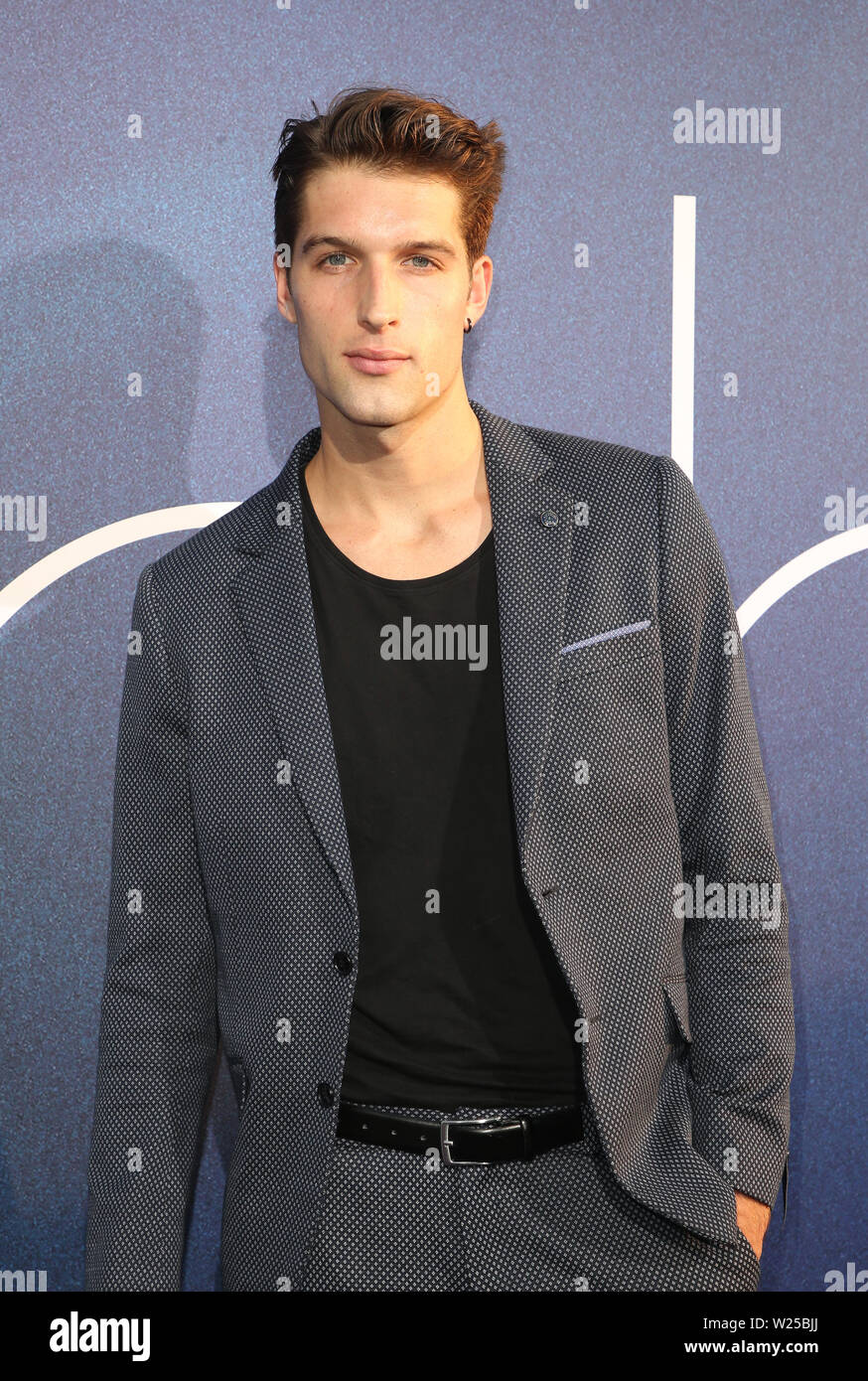 https://c8.alamy.com/comp/W25BJJ/los-angeles-premiere-of-the-new-hbo-series-euphoria-featuring-zak-steiner-where-los-angeles-california-united-states-when-05-jun-2019-credit-fayesvisionwenncom-W25BJJ.jpg