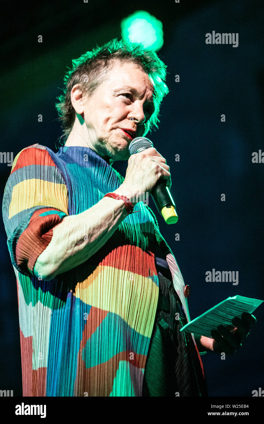 Laurie anderson hi-res stock photography and images - Alamy