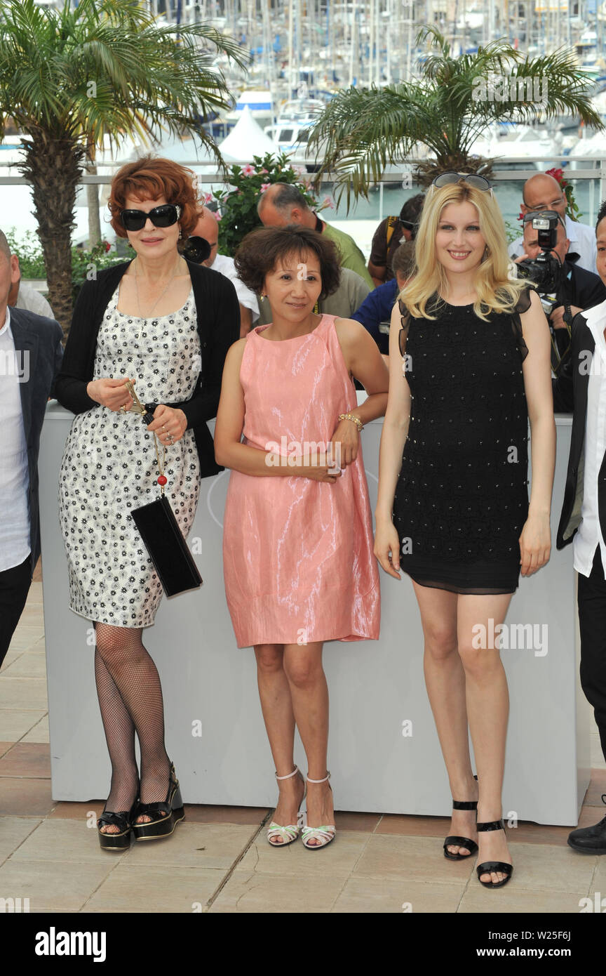 CANNES, FRANCE. May 23, 2009: Fanny Ardant (left), Yi-Ching Lu & Laetitia Casta at the photocall for their new movie 'Face' in competition at the 62nd Festival de Cannes. © 2009 Paul Smith / Featureflash Stock Photo