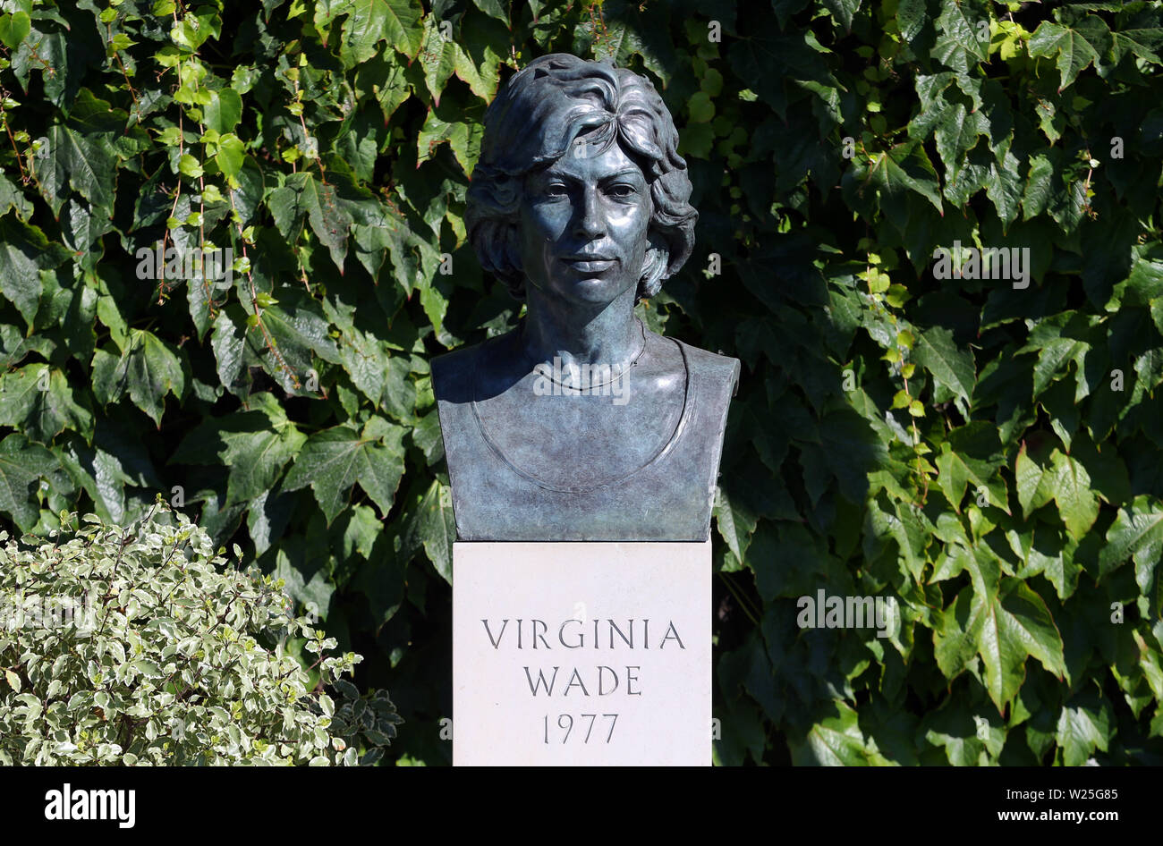 Virginia Wade Bust Outside Entrance To Centre Court, The Wimbledon Championships 2019, 2019 Credit: Allstar Picture Library/Alamy Live News Stock Photo