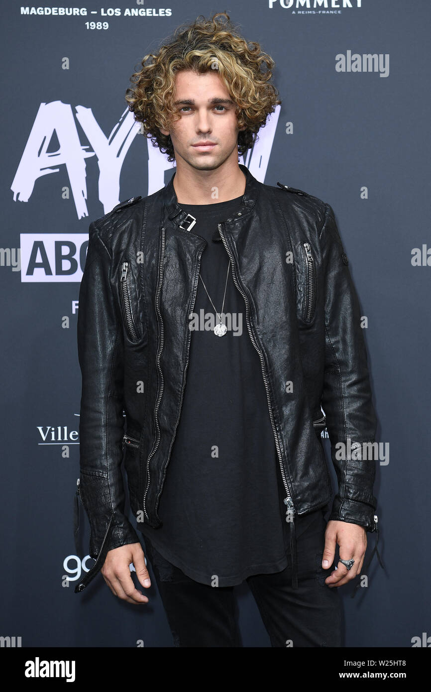 Jay alvarrez hires stock photography and images Alamy