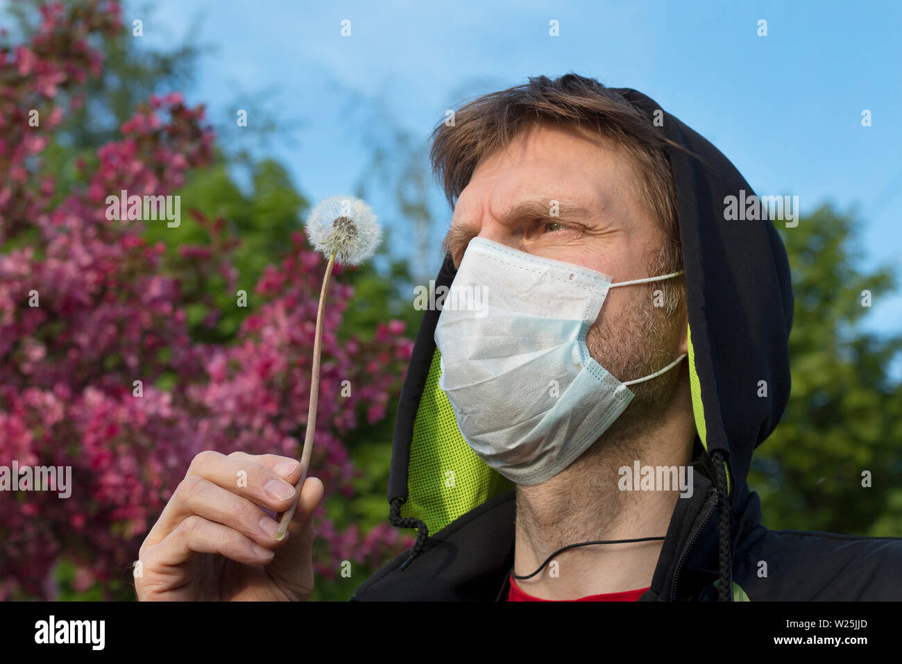 Allergic reaction eyes hires stock photography and images Alamy