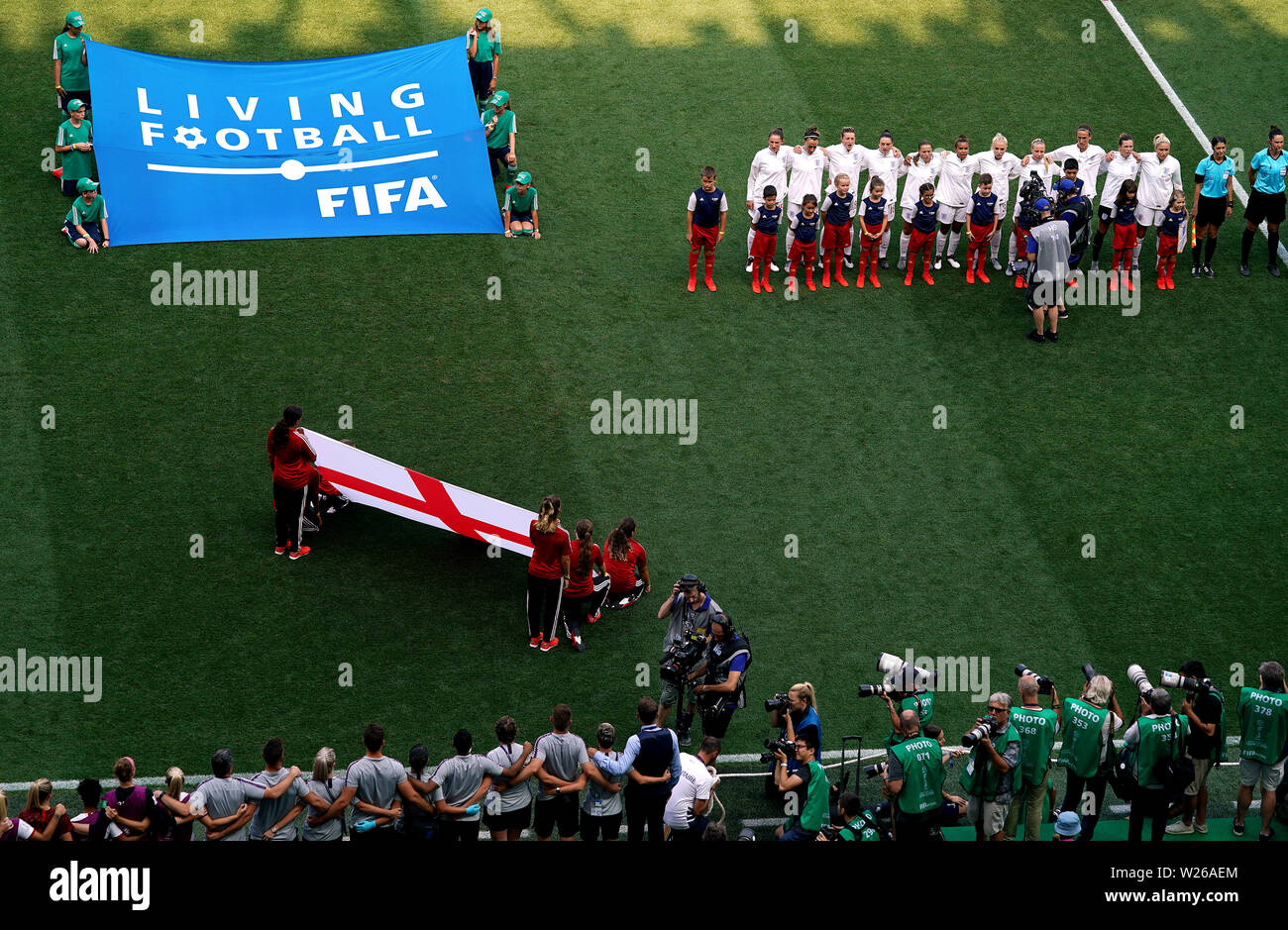 England Players Line Up To Sing The National Anthem During The Fifa Women S World Cup Third Place Play Off At The Stade De Nice Nice Stock Photo Alamy England Players Line Up To Sing The National Anthem During The Fifa Women S World Cup Third Place Play Off At The Stade De Nice Nice Stock Photo Alamy