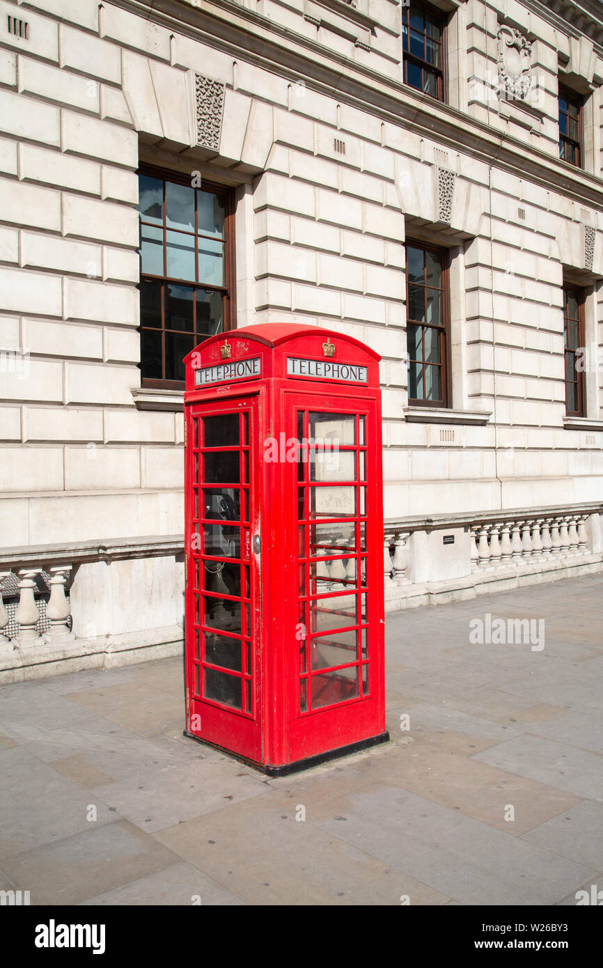 Red phone booth one famous hi-res stock photography and images - Alamy