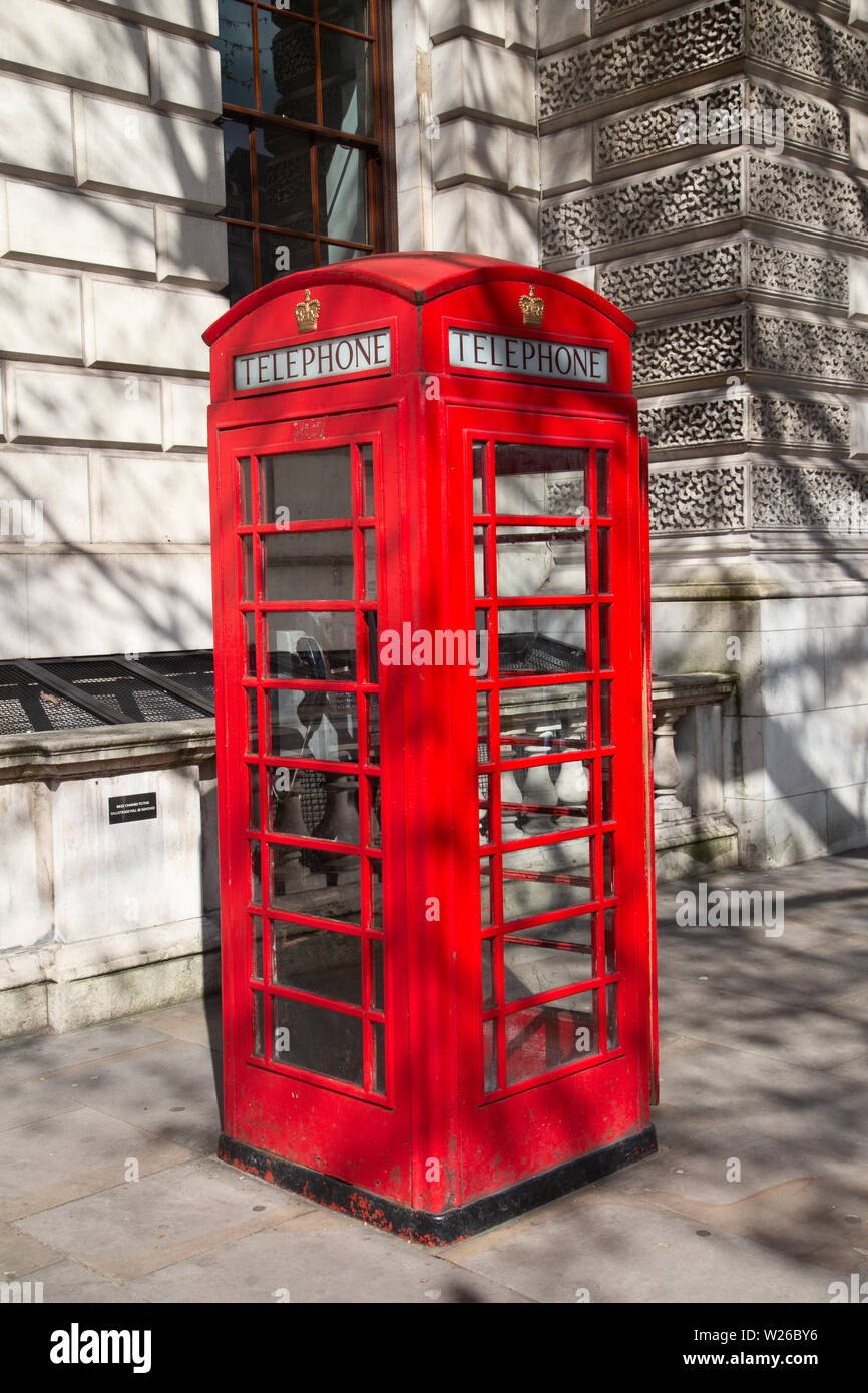 Red phone booth one famous hi-res stock photography and images - Alamy