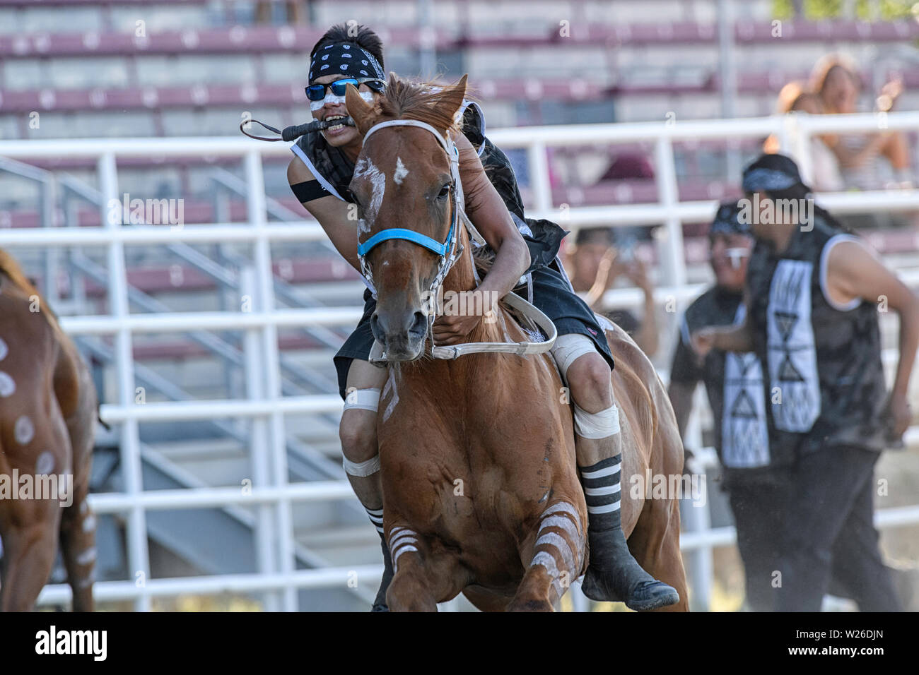 American indian horse relay hi-res stock photography and images - Alamy