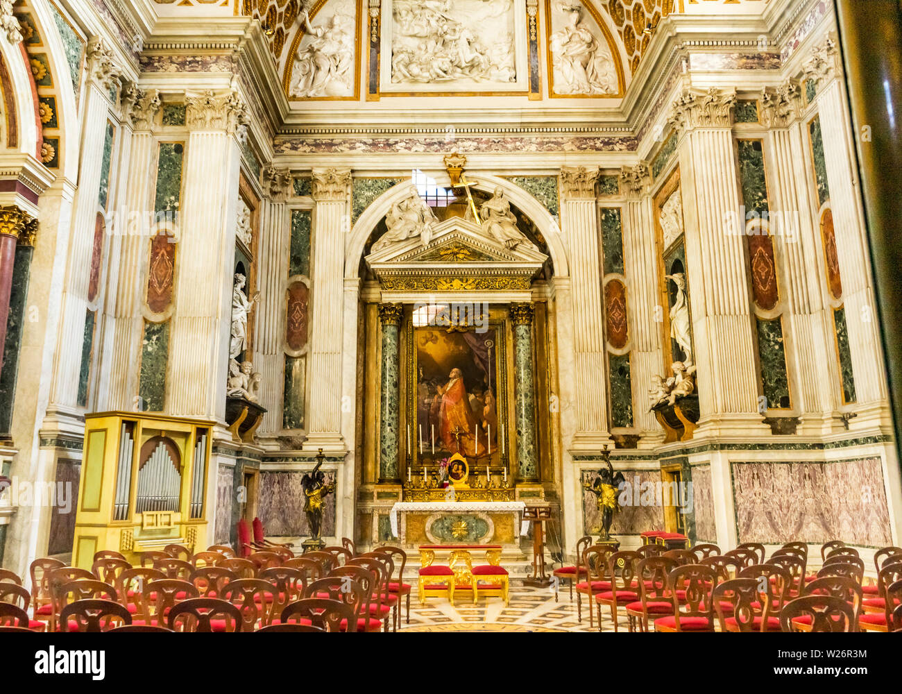 Papal chapel hi-res stock photography and images - Alamy