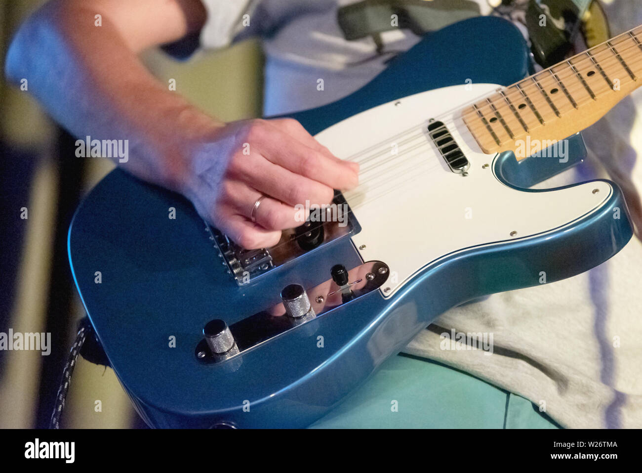 Electric rock hires stock photography and images Alamy