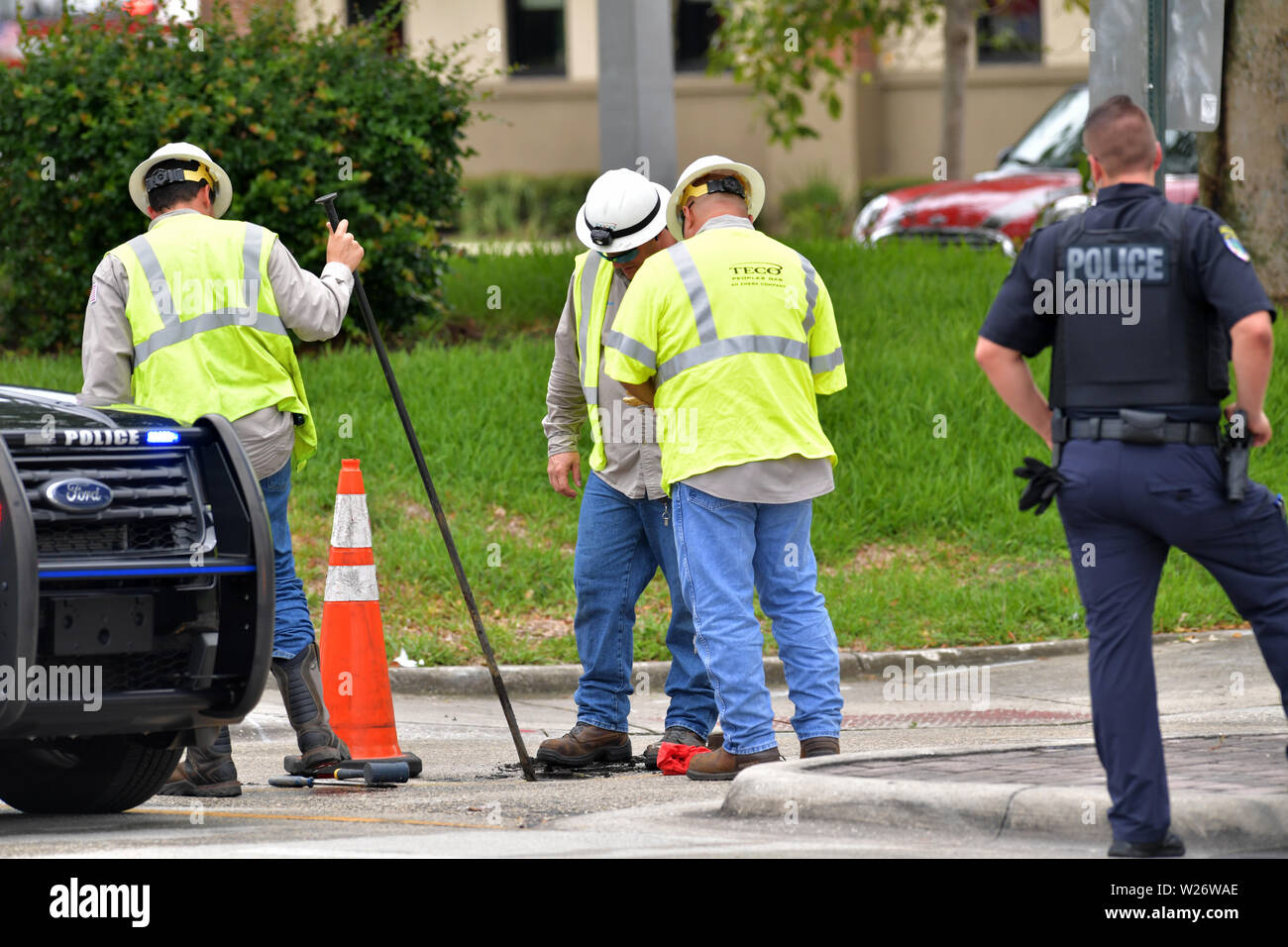 NO New York POST******** PLANTATION, FL JULY 6 Police and fire crews
