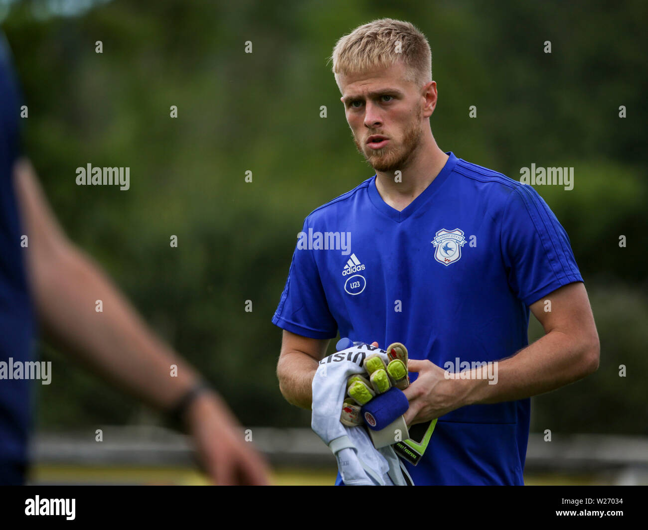 Cardiff city fc hi-res stock photography and images - Alamy