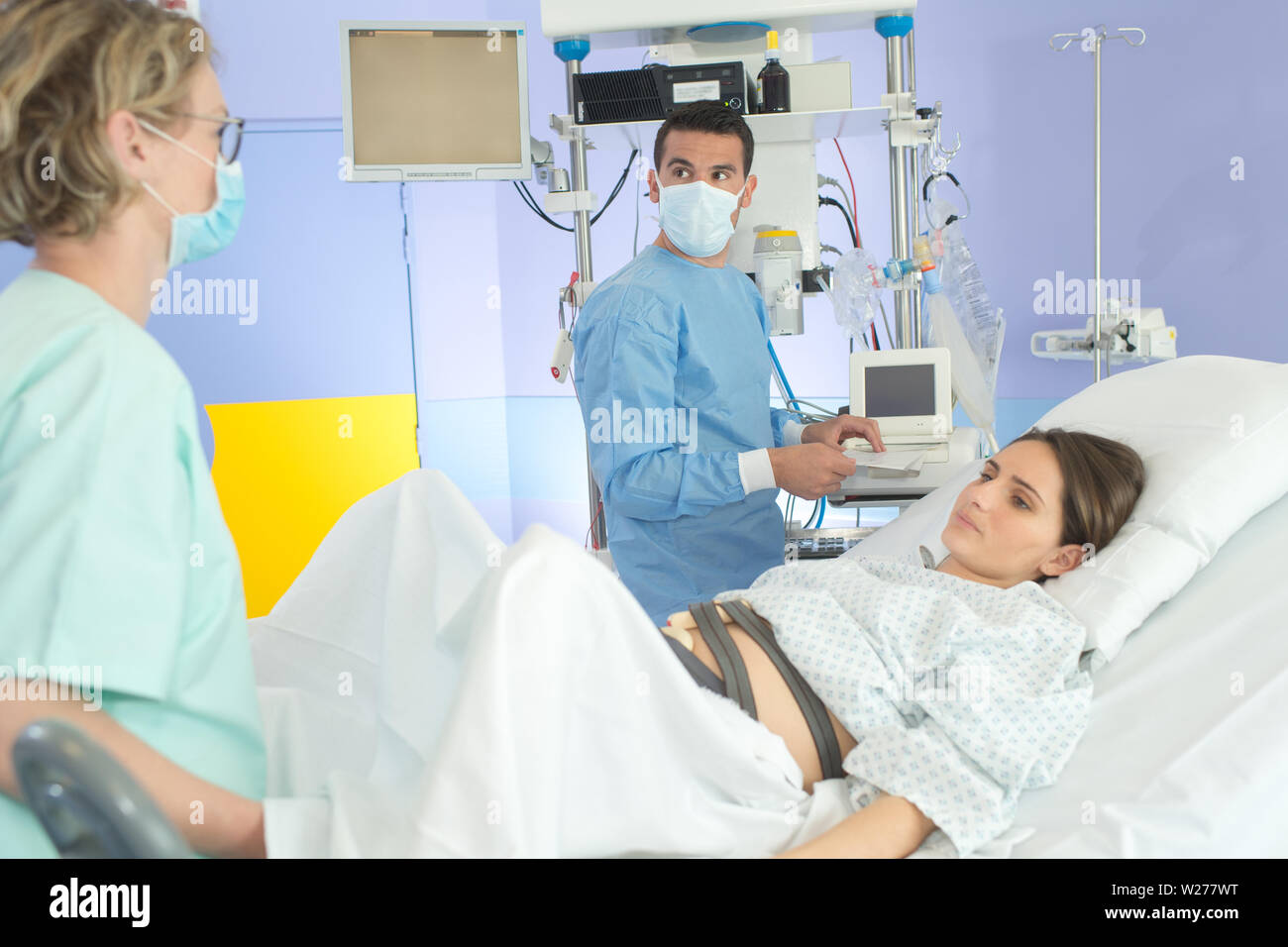 monitoring the labor Stock Photo Alamy
