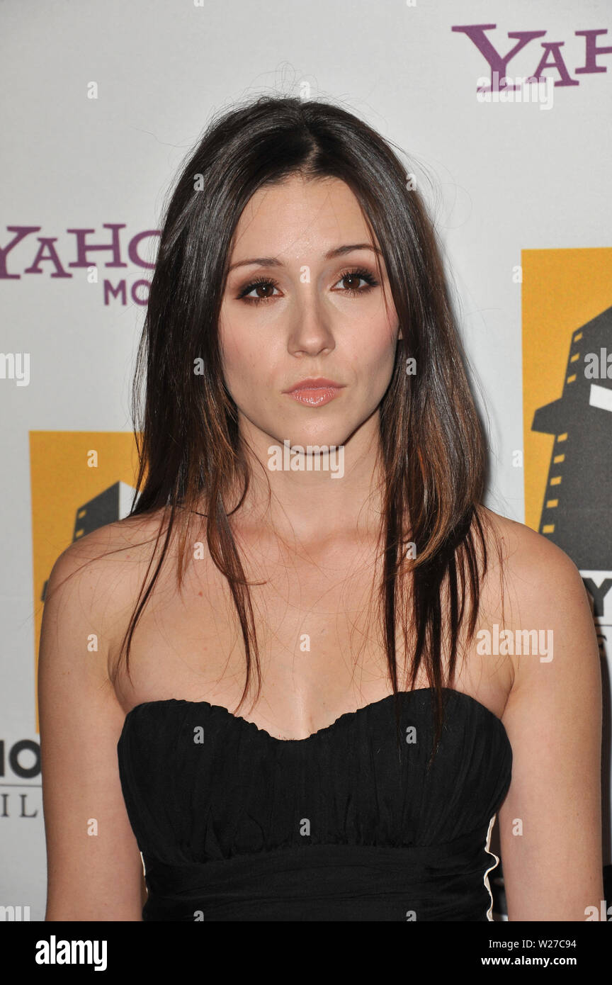 Shannon Woodward High Resolution Stock Photography and Images - Alamy