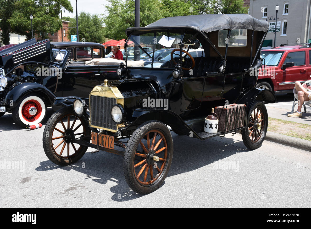A 1916 Model T Ford on display at a car show. Stock Photo