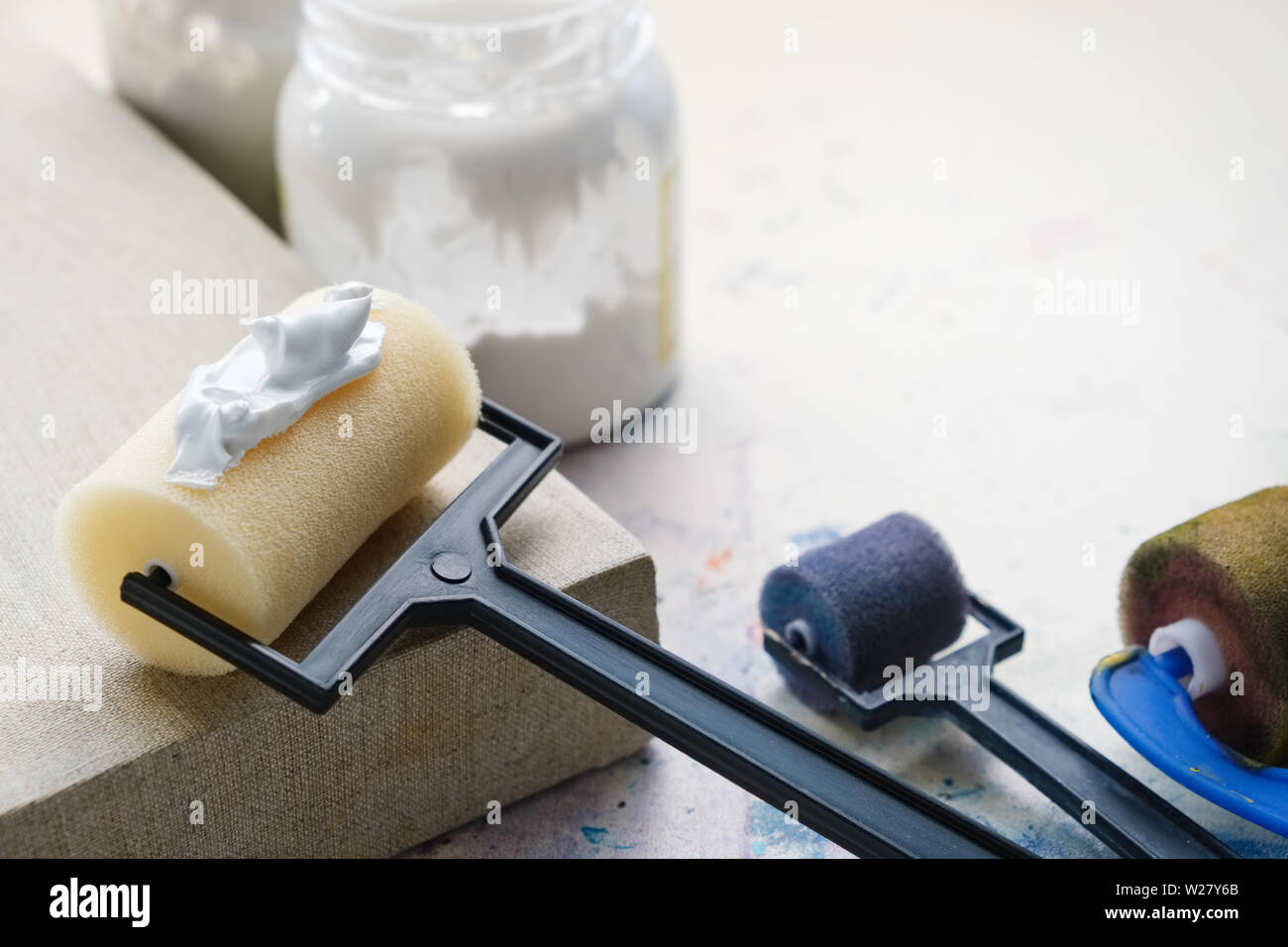 Primer coating hires stock photography and images Alamy