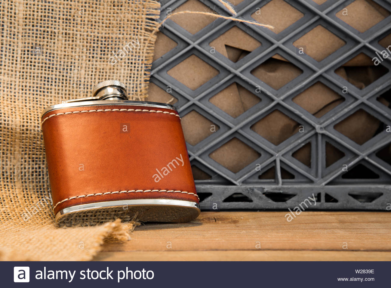 Download Leather Flask High Resolution Stock Photography And Images Alamy Yellowimages Mockups