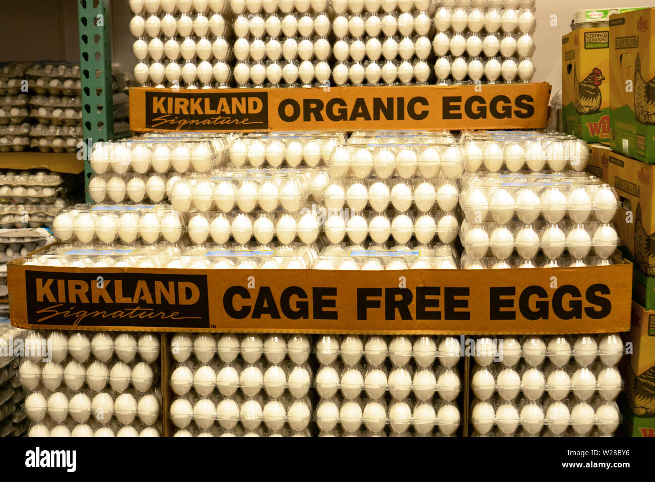 Kirkland Signature Brand High Resolution Stock Photography And Images Alamy Kirkland Signature Brand High Resolution Stock Photography And Images Alamy