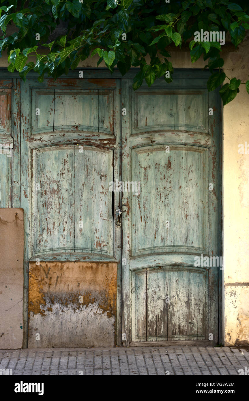 Door in green wood, old and with deteriorated paint Stock Photo - Alamy