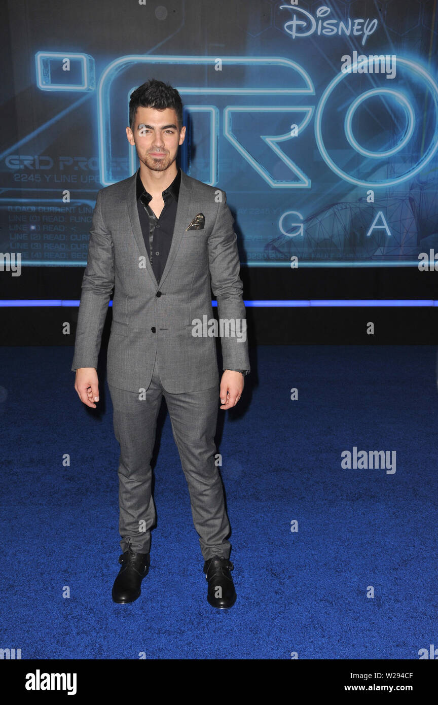 Joe jonas 2010 tron hires stock photography and images Alamy