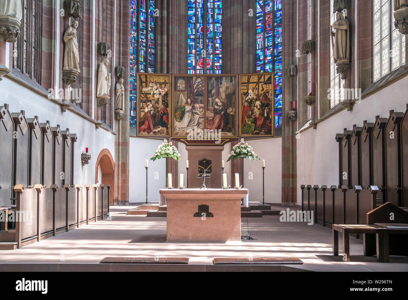 Altar der Marienkapelle Würzburg, Unterfranken, Bayern, Deutschland  |  Marienkapelle church altar,  Würzburg,  Lower Franconia, Bavaria, Germany Stock Photo