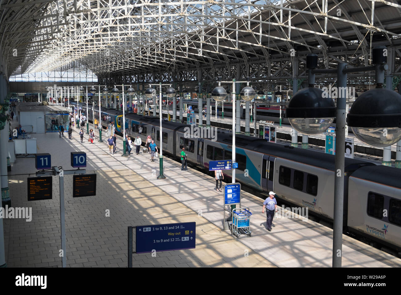 Manchester Picadilly Train Station England Stock Photo