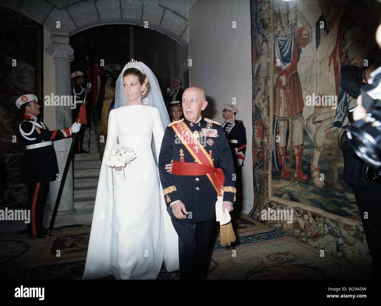 francisco-franco-wedding-prince-alfonso-and-his-wife-maria-del-carmen