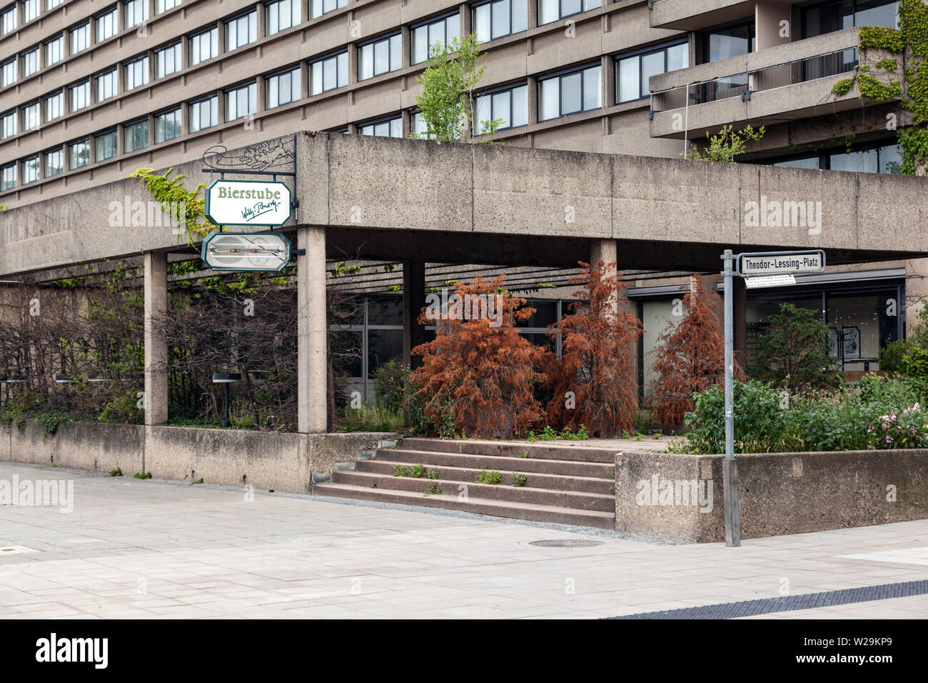 Vacant Maritim Grand Hotel In Hannover Opposite The City Hall Stock Photo Alamy