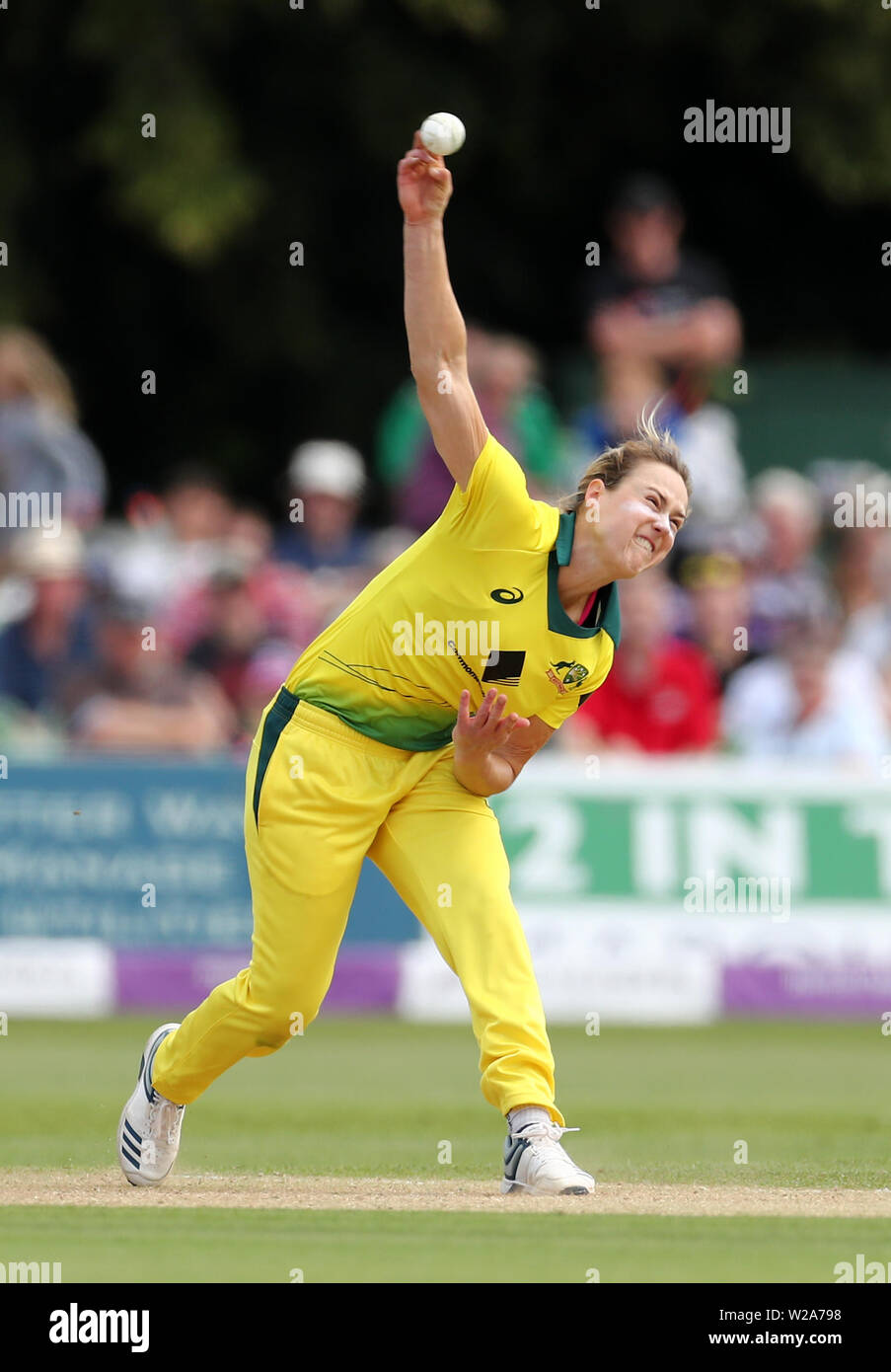 Aleyshe Perry Australia's Ellyse Perry in action during the Third One Day ...