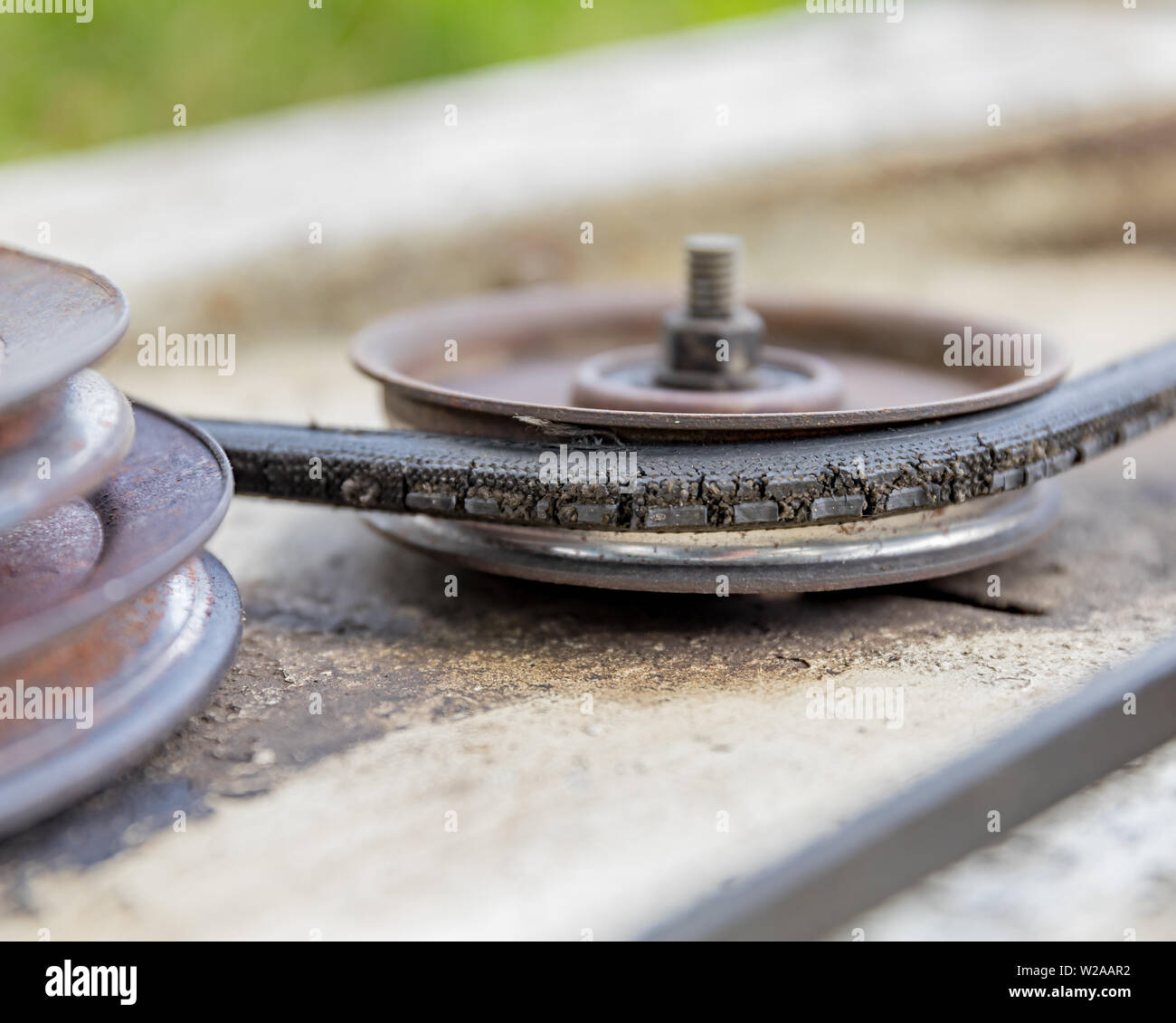 Drive pulleys hi res stock photography and images Alamy