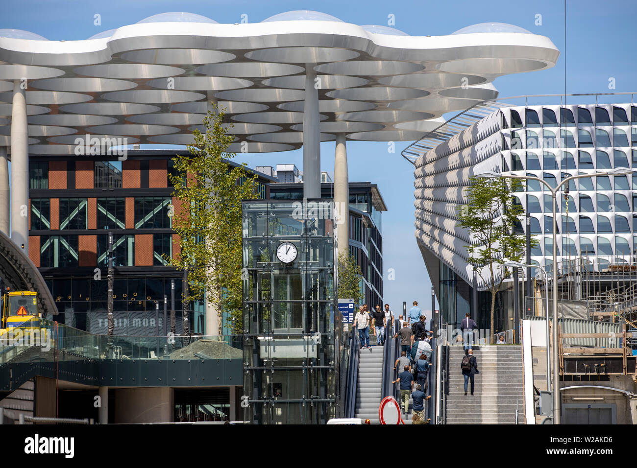 Utrecht, the Netherlands, station forecourt, Stationsplein, with a distinctive honeycomb canopy at Utrecht Centraal, Central Station, and the Hoog Cat Stock Photo