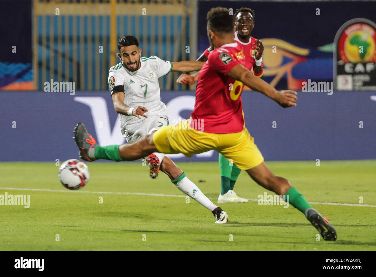Cairo, Egypt. 07th July, 2019. Algeria's Riyad Mahrez scores during the 2019 Africa Cup of Nations round of 16 soccer match between Algeria and Guinea at the 30 June Stadium. Credit: Gehad Hamdy/dpa/Alamy Live News Stock Photo