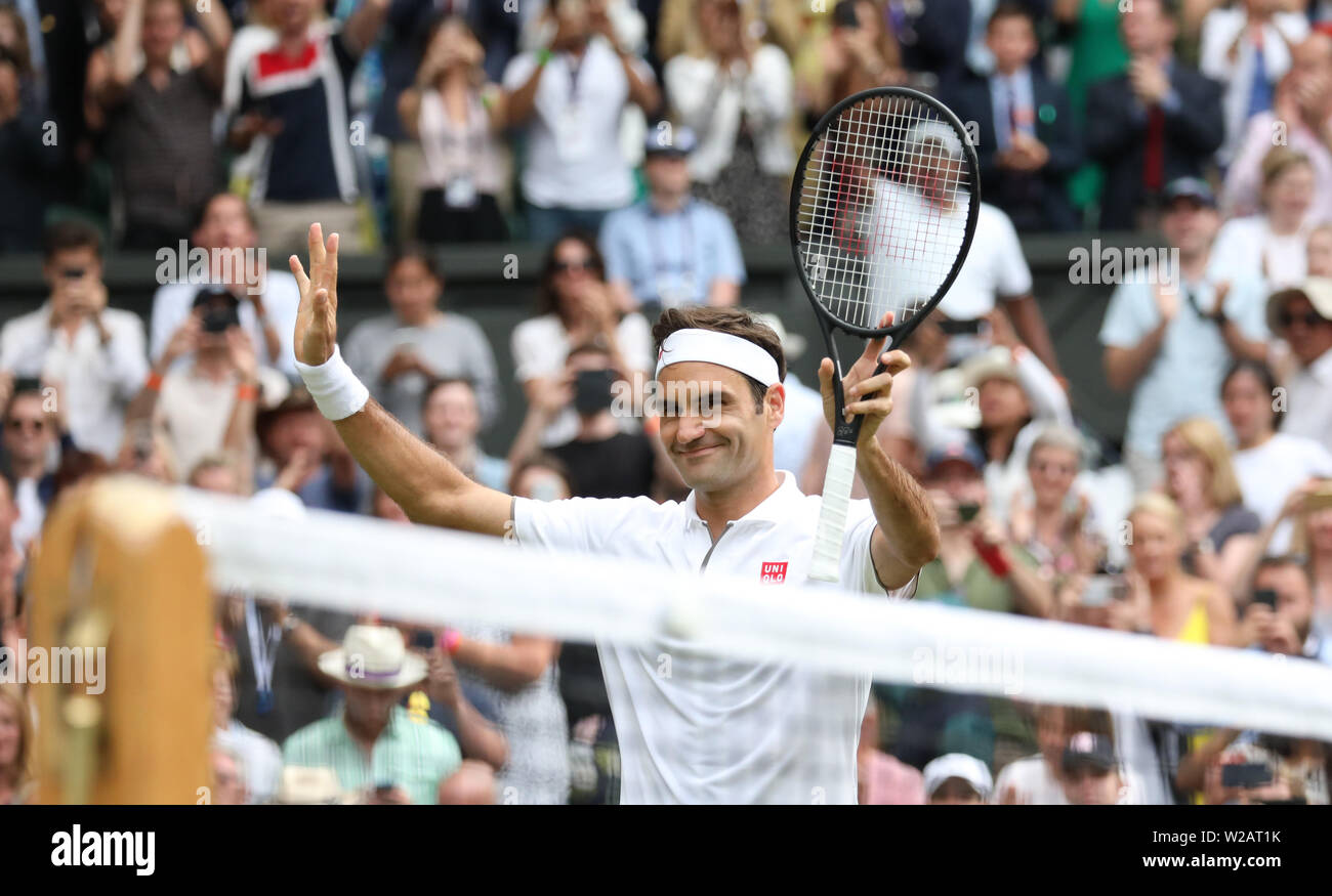 Roger federer wimbledon High Resolution Stock Photography and Images - Alamy
