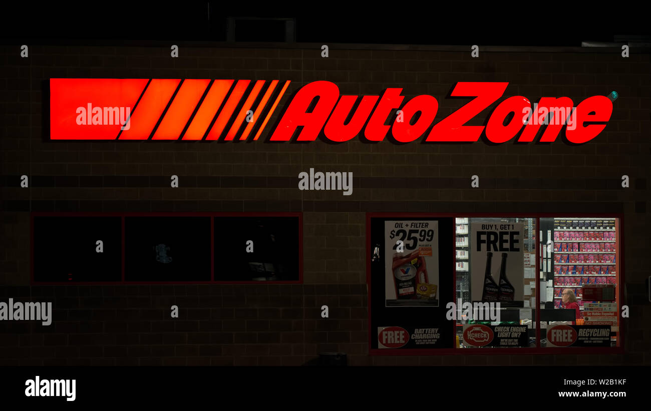 MINNEAPOLIS, MINNESOTA / USA JULY 3, 2019 AutoZone sign and store