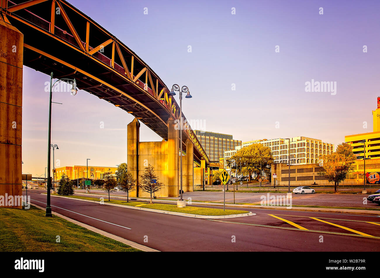 Suspension railway hires stock photography and images Alamy