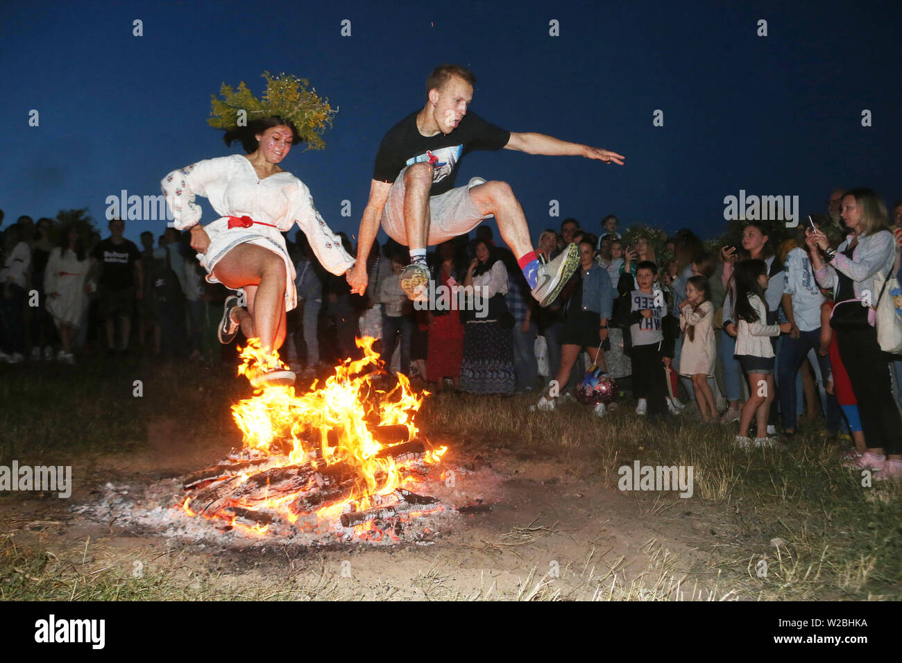 Ivan Kupala yalangoch qizlar fotosurati