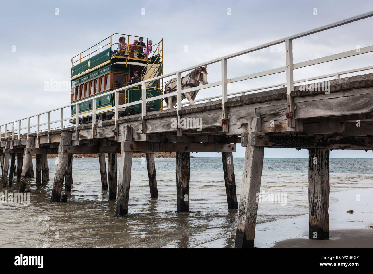 Australia, South Australia, Fleurieu Peninsula, Victor Harbor, horse-drawn tram to Granite Island Stock Photo