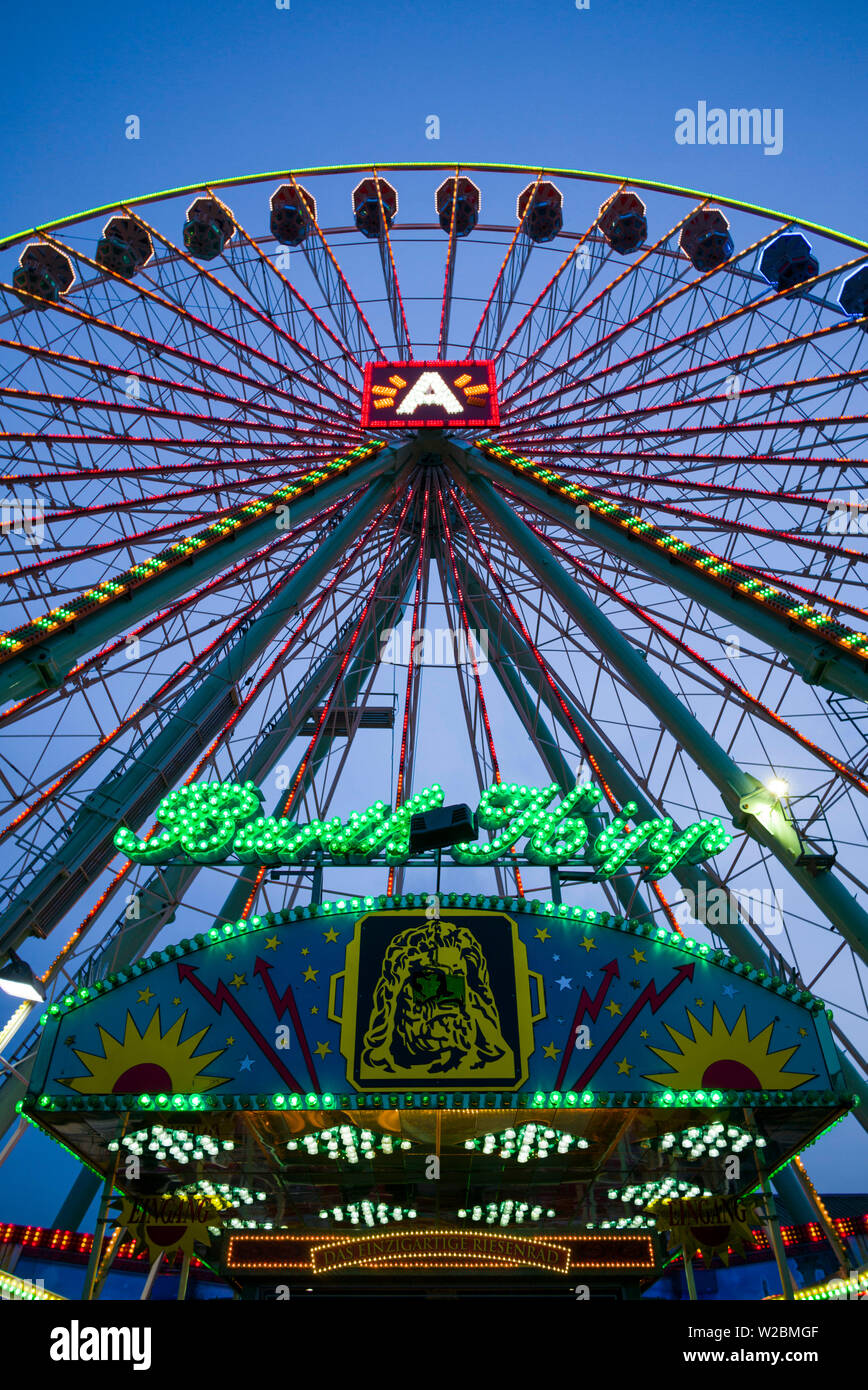 Belgium, Antwerp, Steenplein, Antwerp ferris wheel, dusk Stock Photo