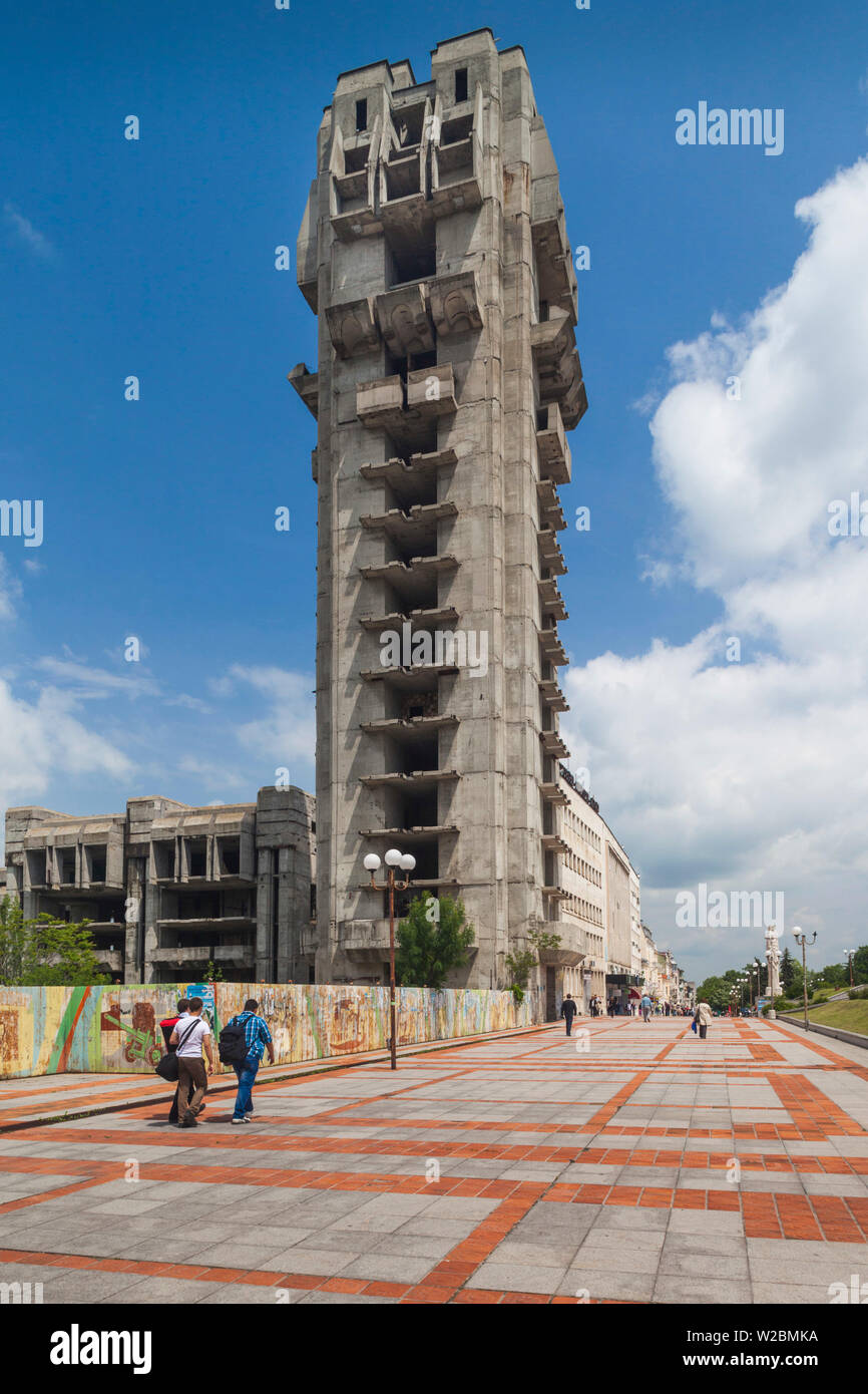 Bulgaria, Central Mountains, Shumen, Ploshtad Osvobozhdenie Square, elevated view of unfinished Soviet-era Post Office tower, daytime Stock Photo