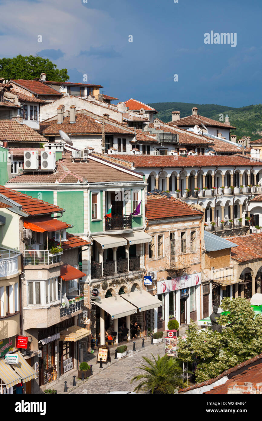 Bulgaria, Central Mountains, Veliko Tarnovo, elevated view of Varosha, Old Town Stock Photo