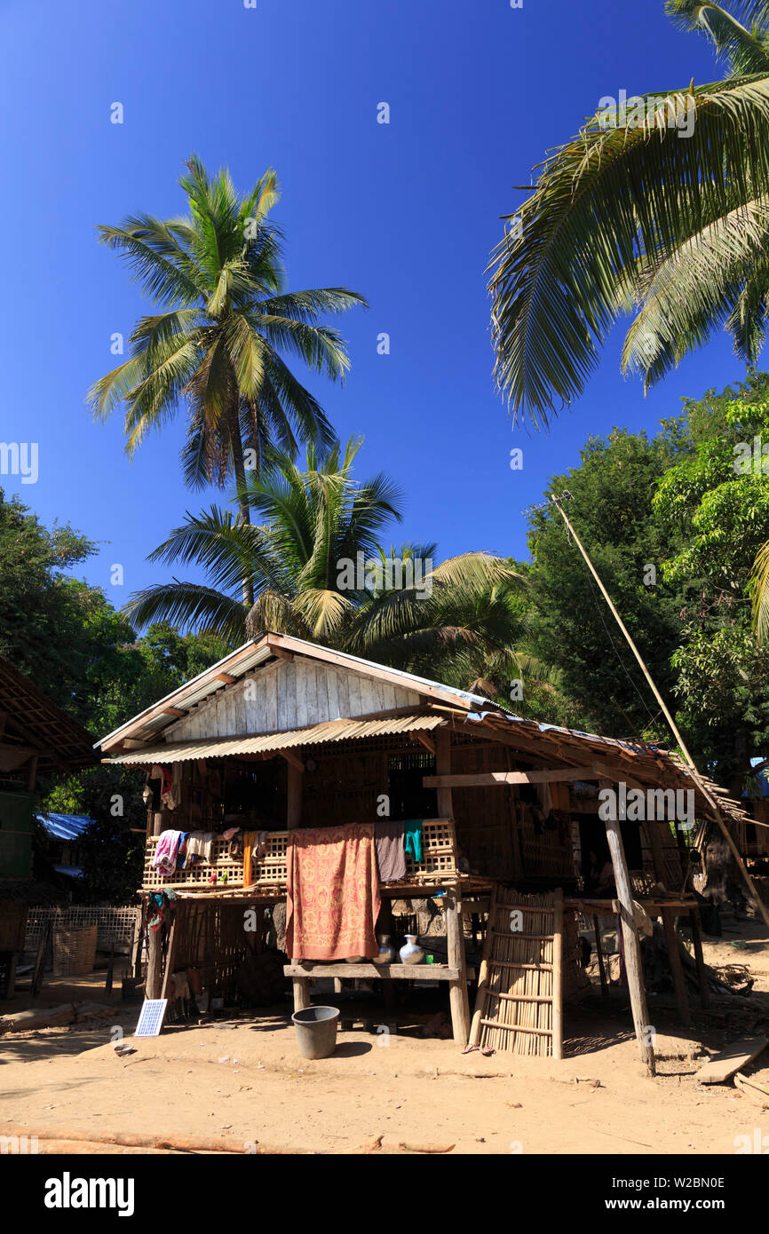 Myanmar (Burma), Rakhine State, Mrauk U, Chin Village Stock Photo