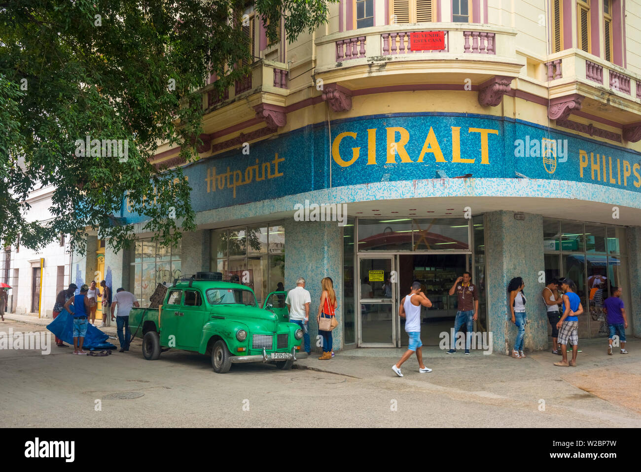 Cuba, Havana, Centro Habana, San Rafael shopping street Stock Photo