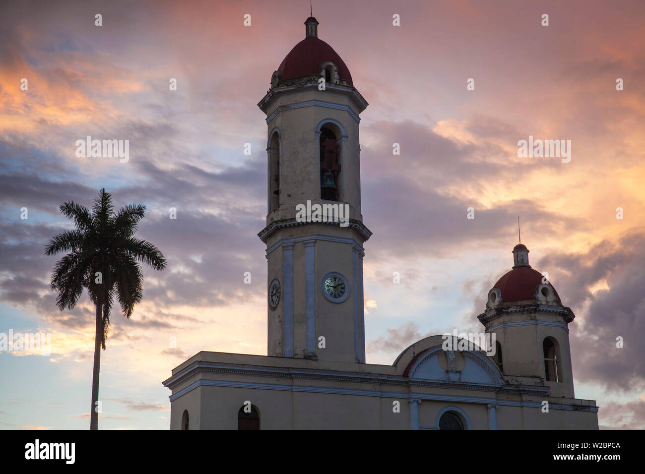 Cuba, Cienfuegos, Parque MartÃ, Catedral  de la Purisima Concepcion - Cathedral of the Most Pure Conception Stock Photo
