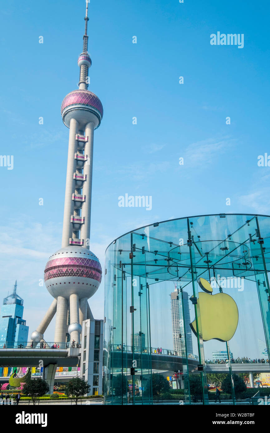 Apple store and the Oriental Pearl Tower, Lujiazui, Pudong, Shanghai, China Stock Photo