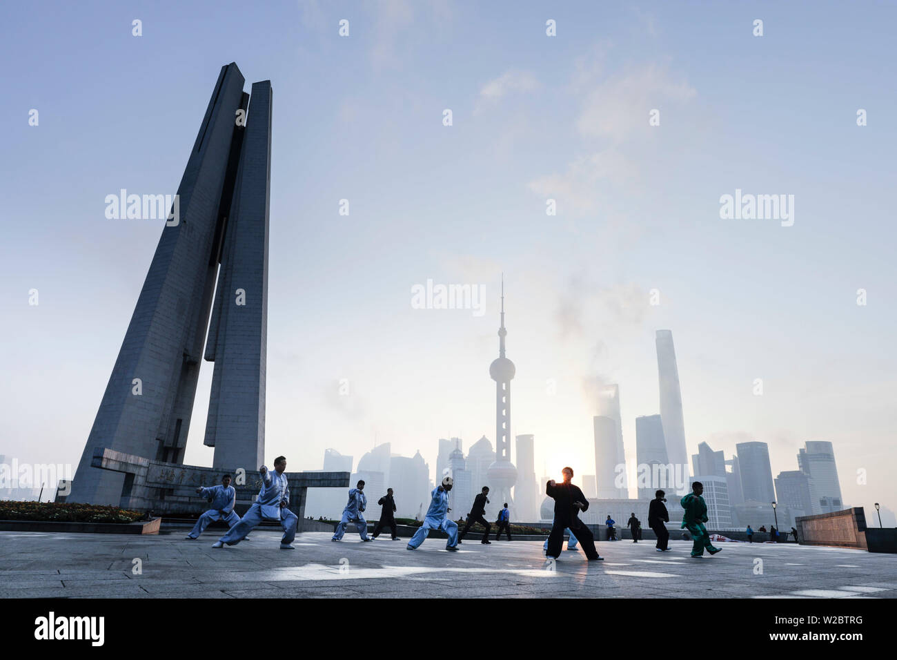 Tai Chi on The Bund (with Pudong skyline behind), Shanghai, China Stock Photo