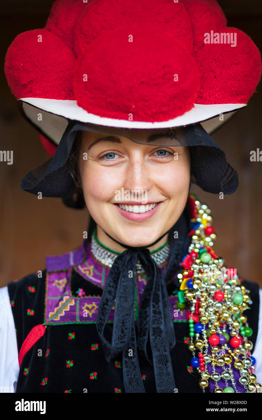 Portrait of young woman in tradtional Protestant folk costume, Black Forest Open Air Museum Vogtsbauernhof, Gutach, Black Forest, Baden-Wurttemberg, Germany Stock Photo