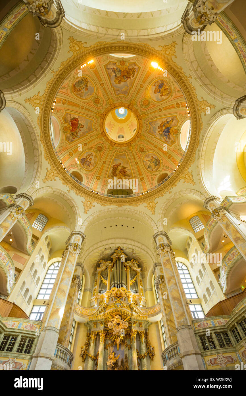 Frauenkirche dresden interior hi-res stock photography and images - Alamy