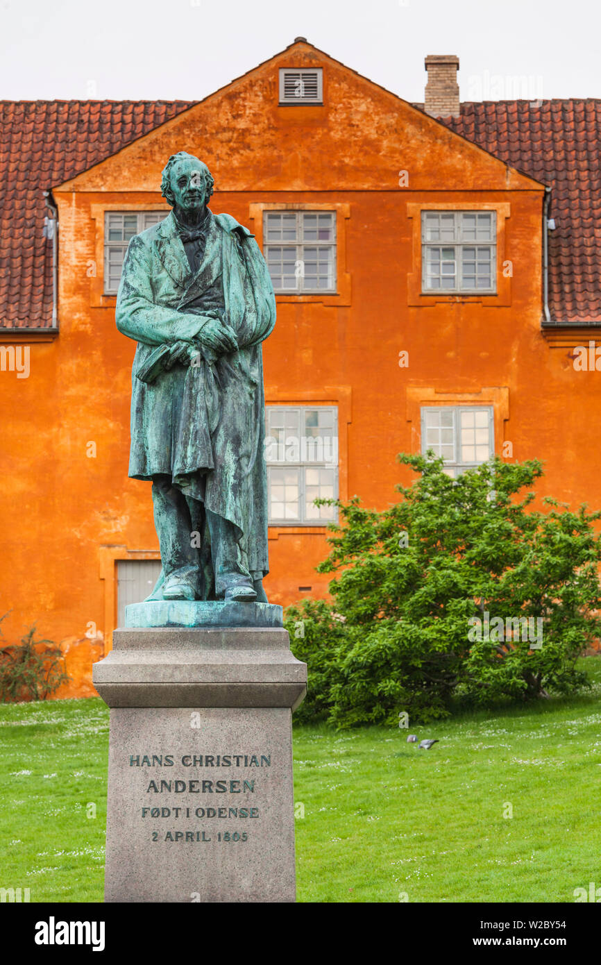 Denmark, Funen, Odense, statue of H. C. Andersen Stock Photo